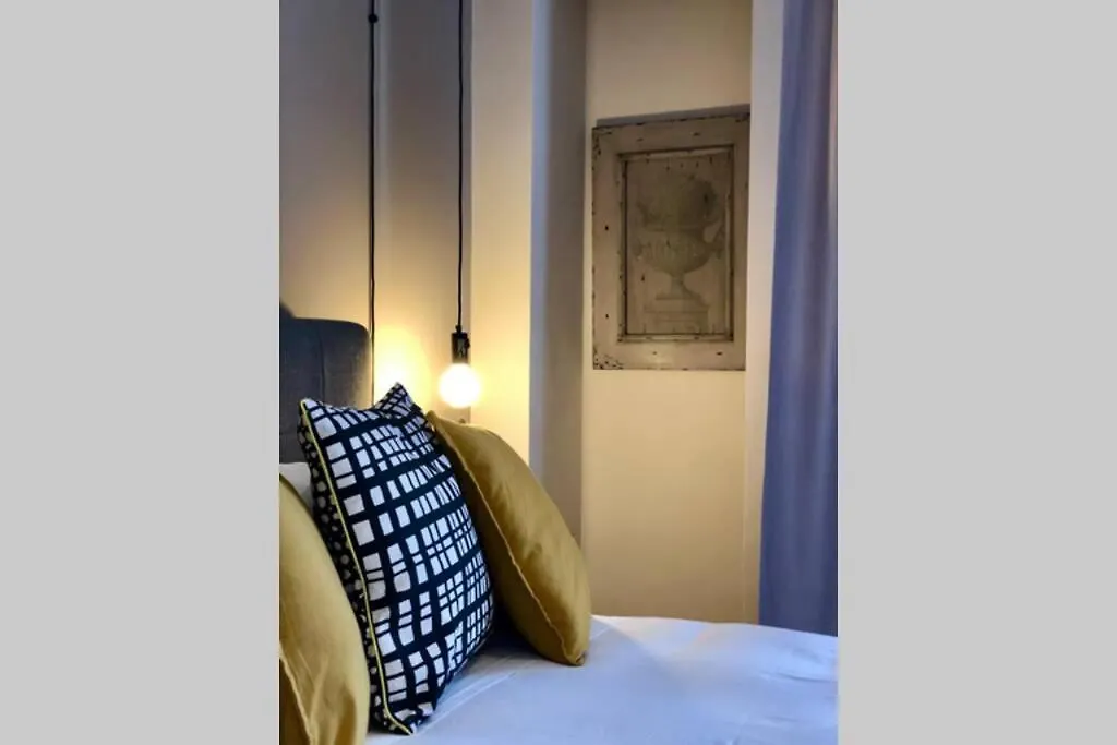 Laus Via Sparano - Lux & Design Mini Bari 0*,